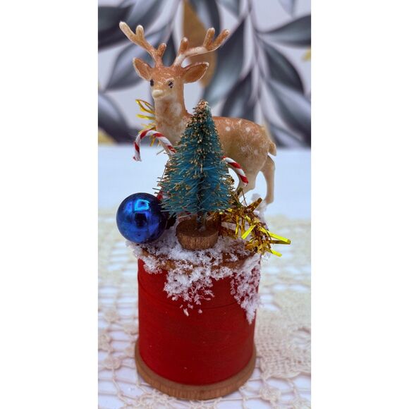 Miniature ALL VINTAGE Thread Spool Christmas Assemblage Reindeer - Picture 2 of 5
